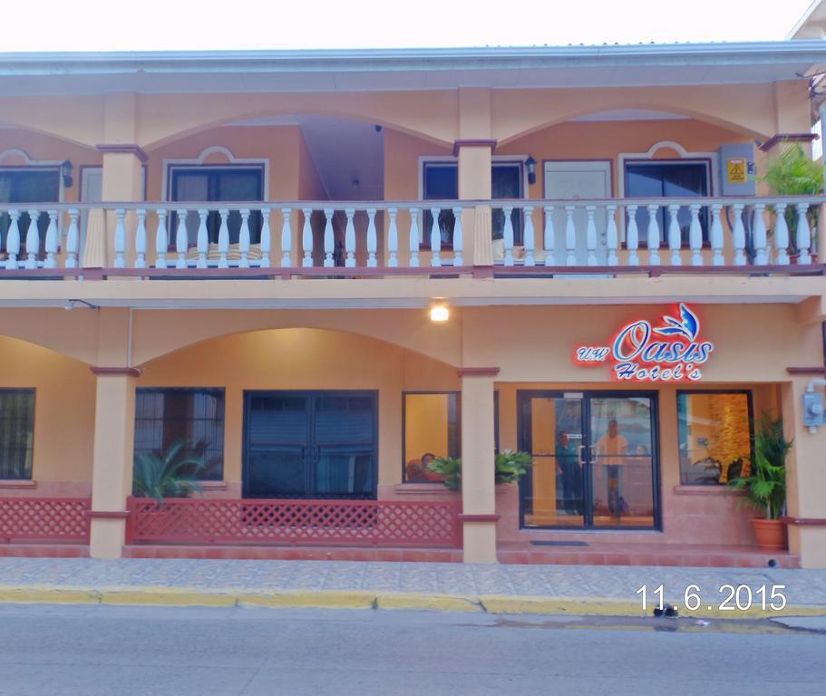 Uw Oasis Hotel ラ・セイバ エクステリア 写真