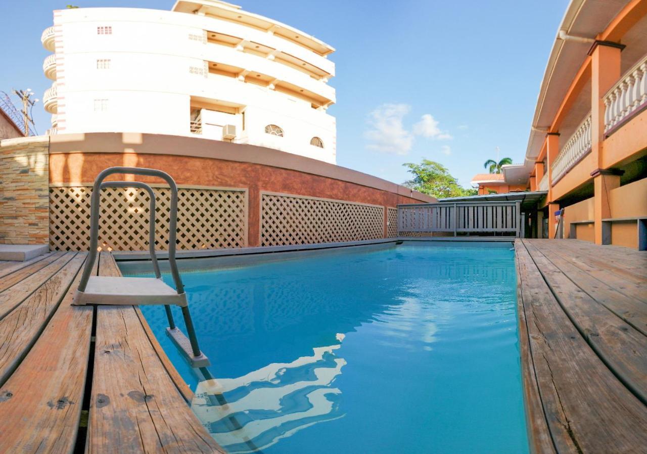 Uw Oasis Hotel ラ・セイバ エクステリア 写真