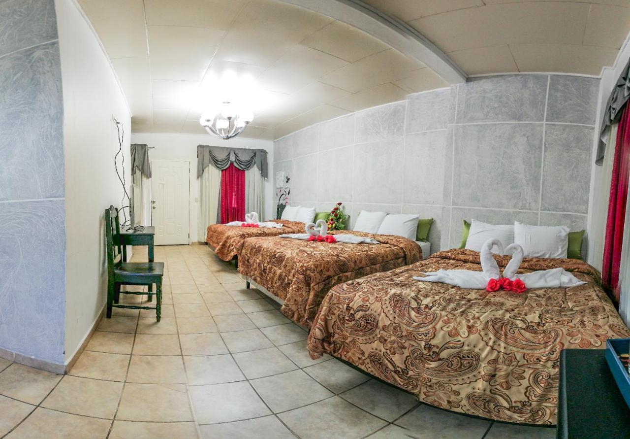 Uw Oasis Hotel ラ・セイバ エクステリア 写真